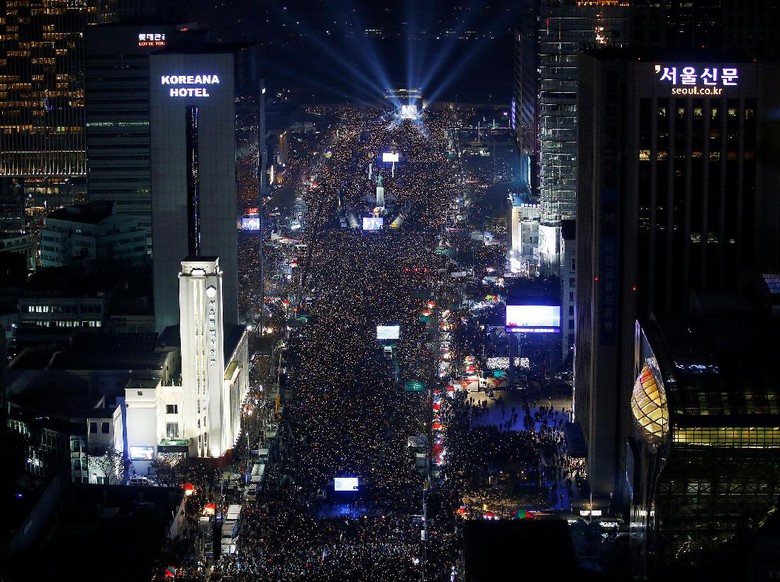 500 Ribu Demonstran Turun ke Jalan Desak Presiden Korsel Mundur